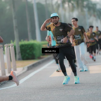 Runner Photo 6375347