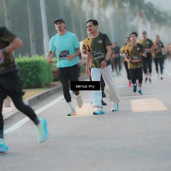 Runner Photo 6375365