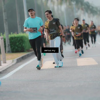 Runner Photo 6375391