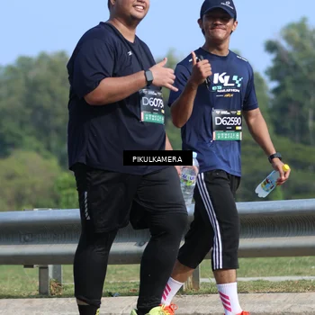 Runner Photo 6375415