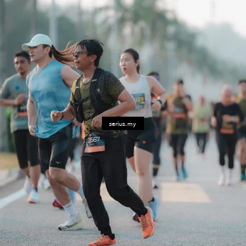 Runner Photo 6375643