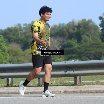 Runner Photo 6375698