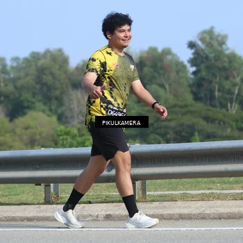Runner Photo 6375729