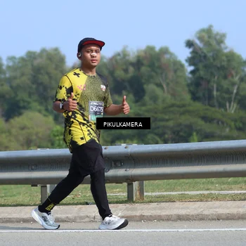 Runner Photo 6375781