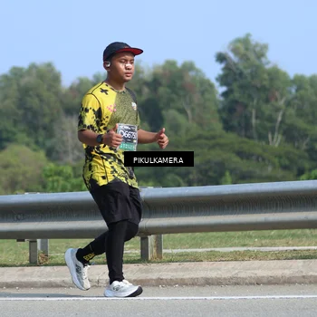 Runner Photo 6375806
