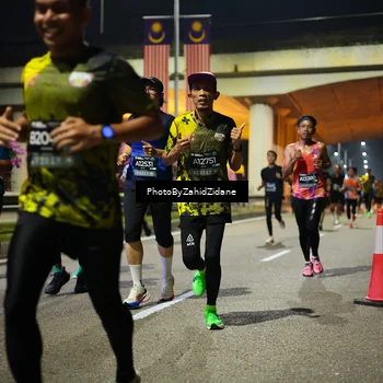 Runner Photo 6375819