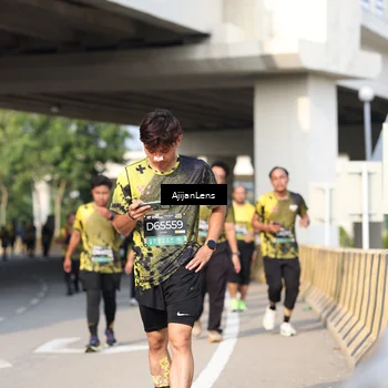 Runner Photo 6375865