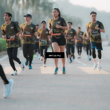Runner Photo 6375900