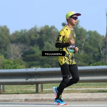 Runner Photo 6375906
