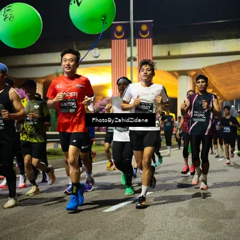 Runner Photo 6375923
