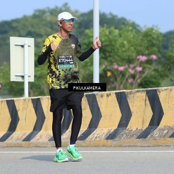 Runner Photo 6375937
