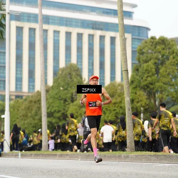 Runner Photo 6375949