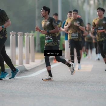 Runner Photo 6375974