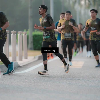 Runner Photo 6375987