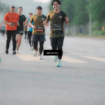 Runner Photo 6376021