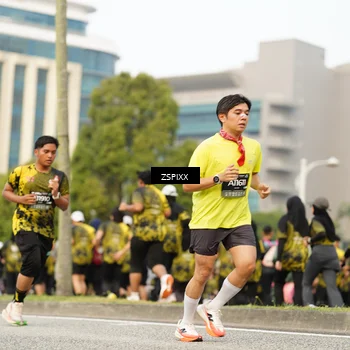 Runner Photo 6376041