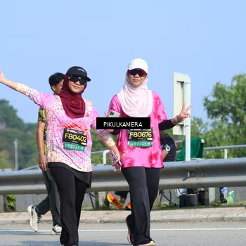 Runner Photo 6376053