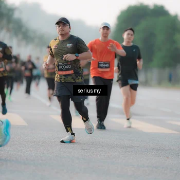 Runner Photo 6376059