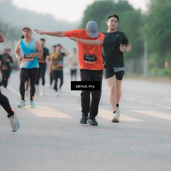 Runner Photo 6376068