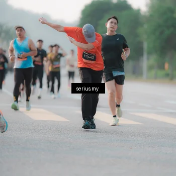 Runner Photo 6376102
