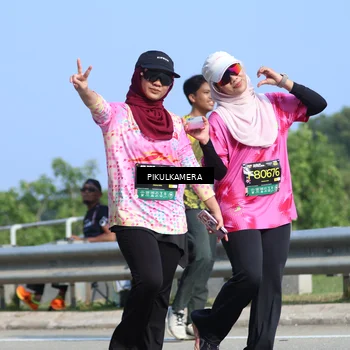 Runner Photo 6376108