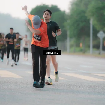 Runner Photo 6376117
