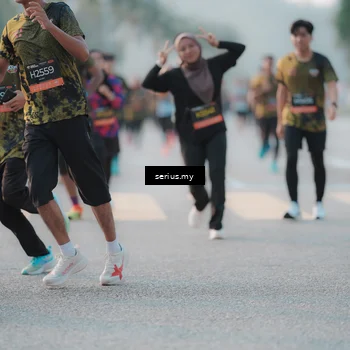 Runner Photo 6376175