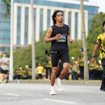 Runner Photo 6376188