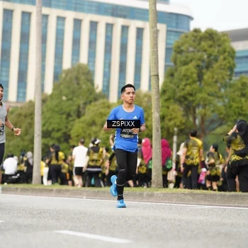 Runner Photo 6376204