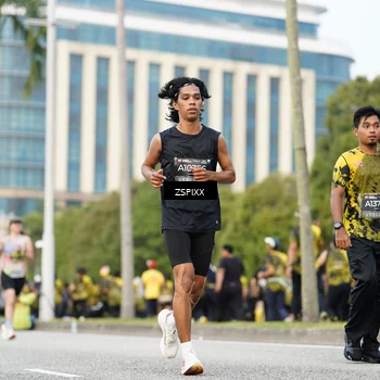 Runner Photo 6376215