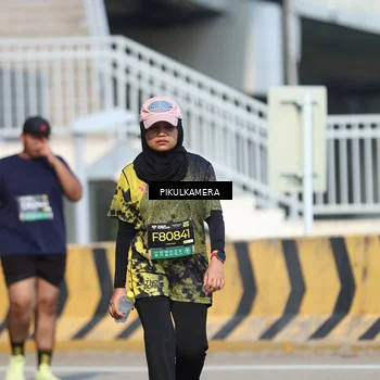 Runner Photo 6376304