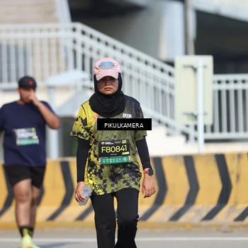Runner Photo 6376312