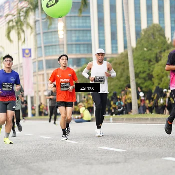 Runner Photo 6376367