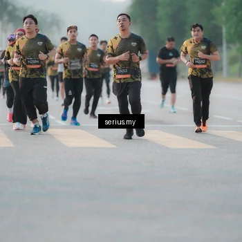 Runner Photo 6376375