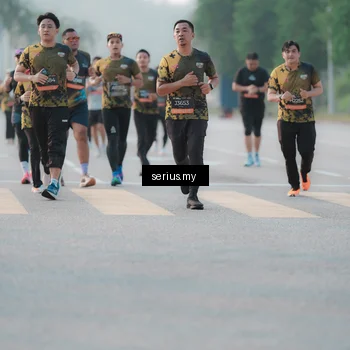 Runner Photo 6376389