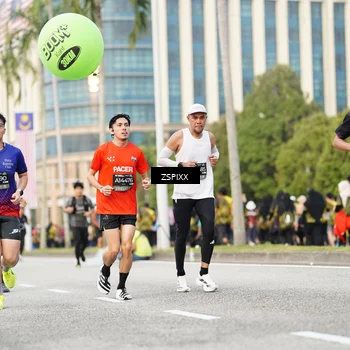 Runner Photo 6376397