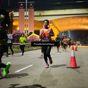 Runner Photo 6376410