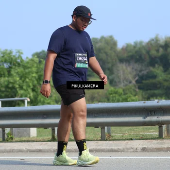 Runner Photo 6376416