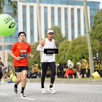 Runner Photo 6376433