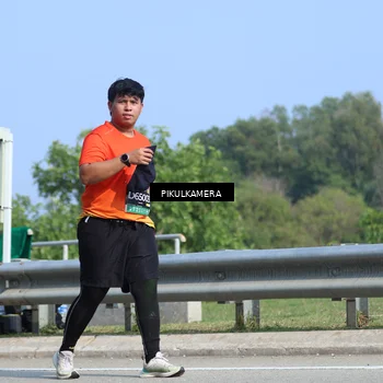 Runner Photo 6376436