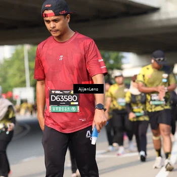 Runner Photo 6376444