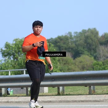 Runner Photo 6376466