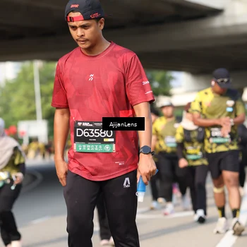 Runner Photo 6376485