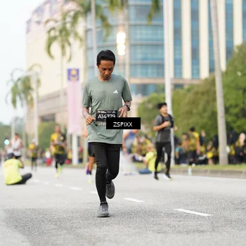 Runner Photo 6376486