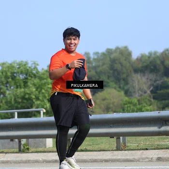 Runner Photo 6376493