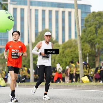 Runner Photo 6376530