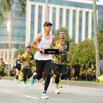 Runner Photo 6376565