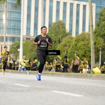 Runner Photo 6376679