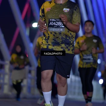 Runner Photo 6376687