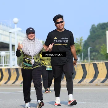 Runner Photo 6376728